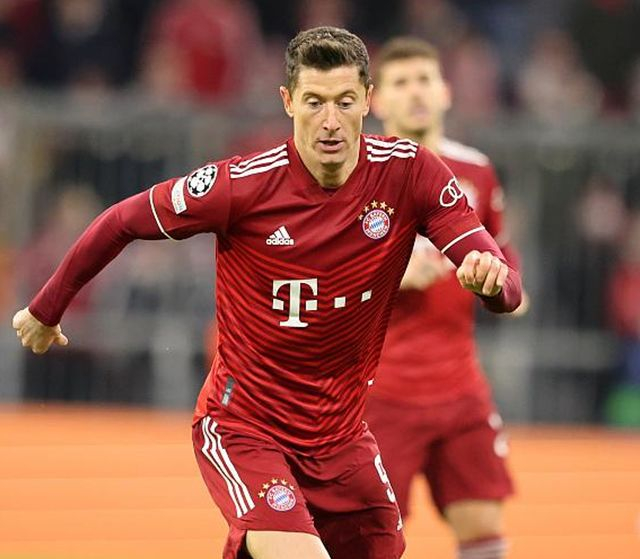 KOK体育-波兰队压倒对手，前进形势大有可为(波兰宣布取消波乌边界)