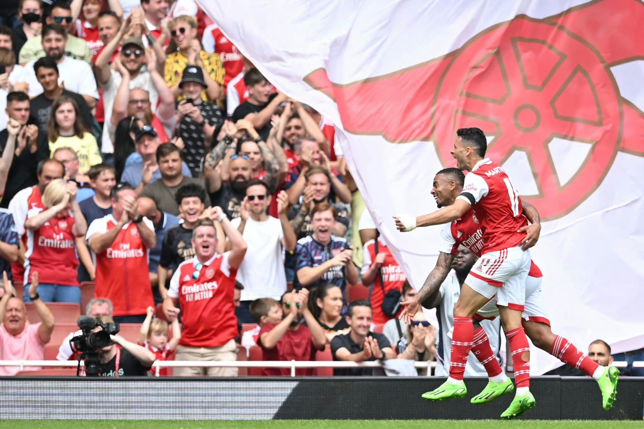 KOK体育-阿联酋队备战海外赛场，迈向胜利(阿联酋队备战海外赛场,迈向胜利是哪一年)